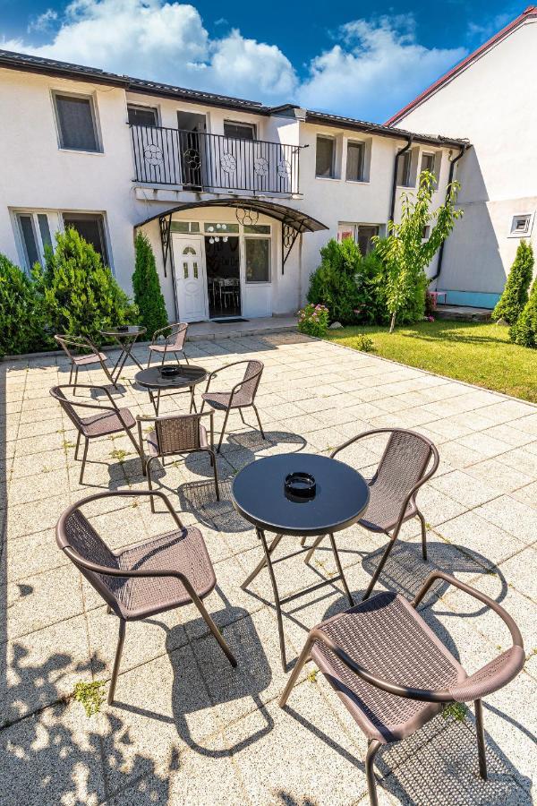 B&B Duo Caffe Baneasa Bucarest Esterno foto